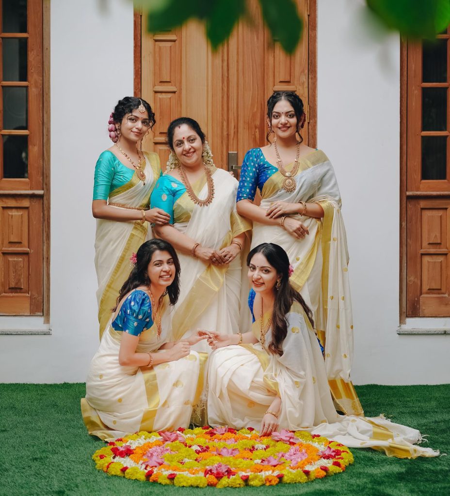 Actress Onam Celebration Photos 2022 004