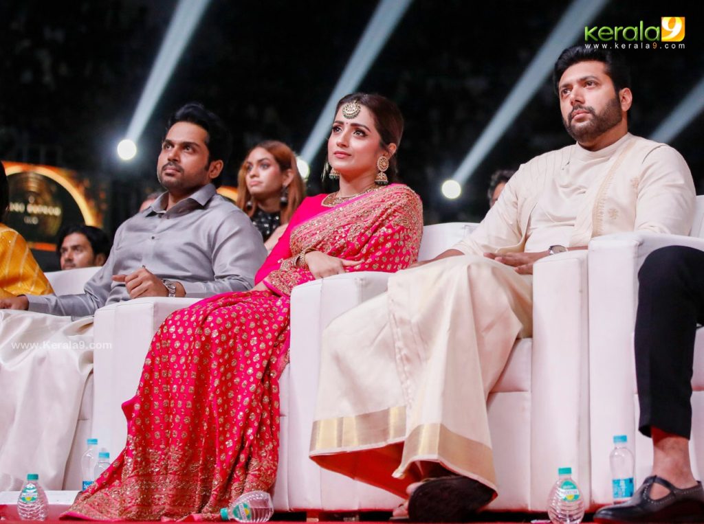 ponniyin selvan trailer launch event photos 034