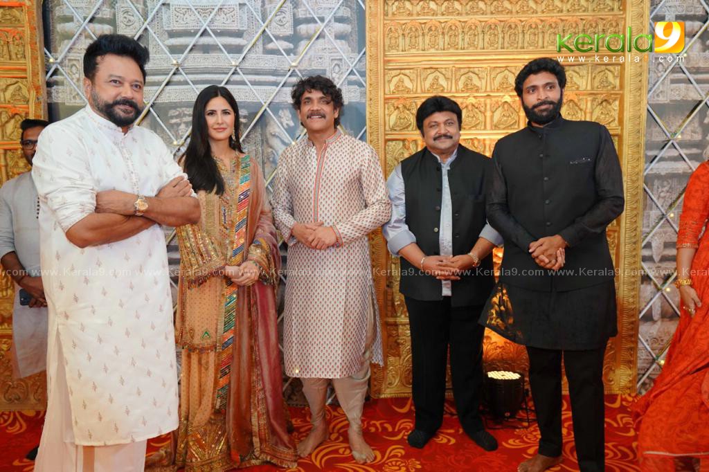 celebrities at kalyanaraman family navratri puja celebration 2022 photos 029