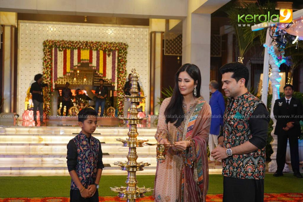 celebrities at kalyanaraman family navratri puja celebration 2022 photos 030