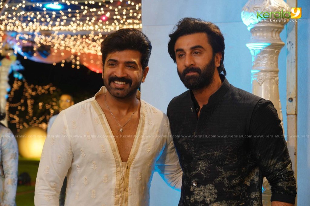 celebrities at kalyanaraman family navratri puja celebration 2022 photos 033 - Kerala9.com celebrities at kalyanaraman family navratri puja celebration 2022 photos 033