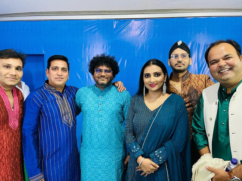 <strong>Bihar's Ugratara Mahotsav concludes with a song by famous Malayali singer Manjari</strong> 1 12