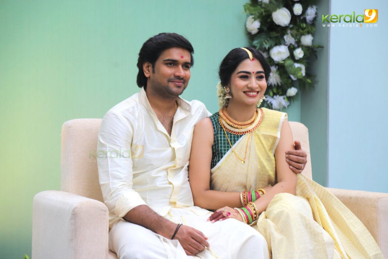 Maniyanpilla Raju Son Niranjan Raju Wedding Photos - Kerala9.com