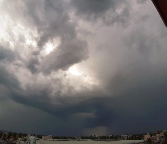 Kerala Weather Update: Northeast Monsoon (Thulavarsham) on the Horizon, IMD Predicts Heavy Rain and Strong Winds rain