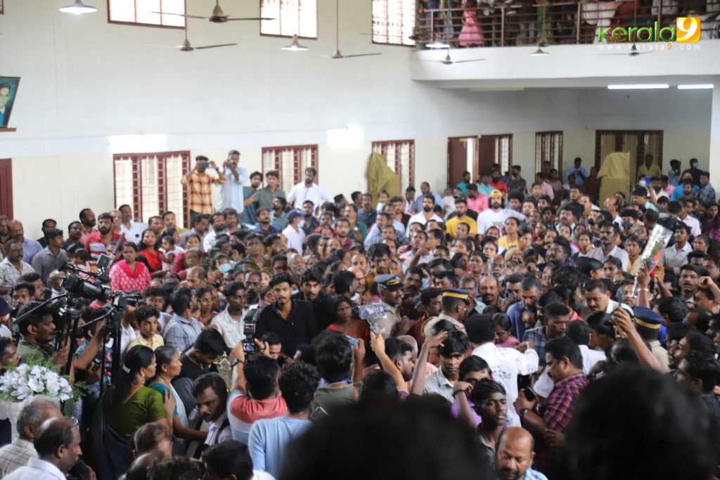 kollam sudhi funeral photos 004