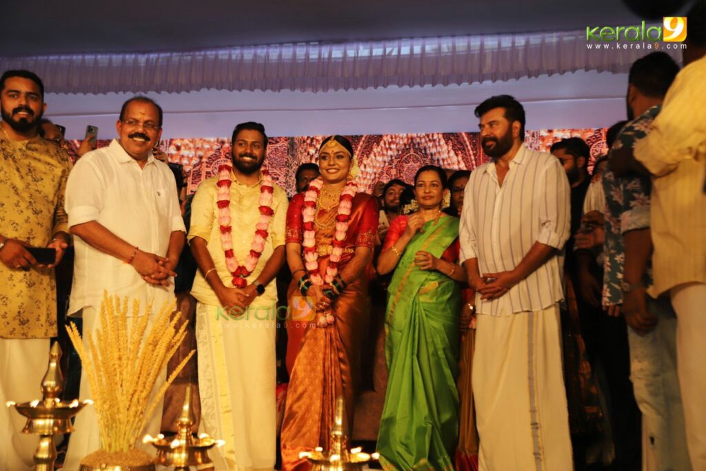 Meppadiyan Director Vishnu Mohan Marriage Photos 014