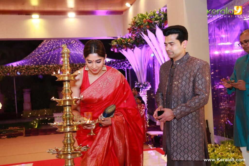 Kalyan Navratri Celebration 2023 Photos: Celebrities Celebrate Kalyan Navratri 2023 in Style 76 Nyla Usha at kalyan navratri celebration 2023 photos 064 1