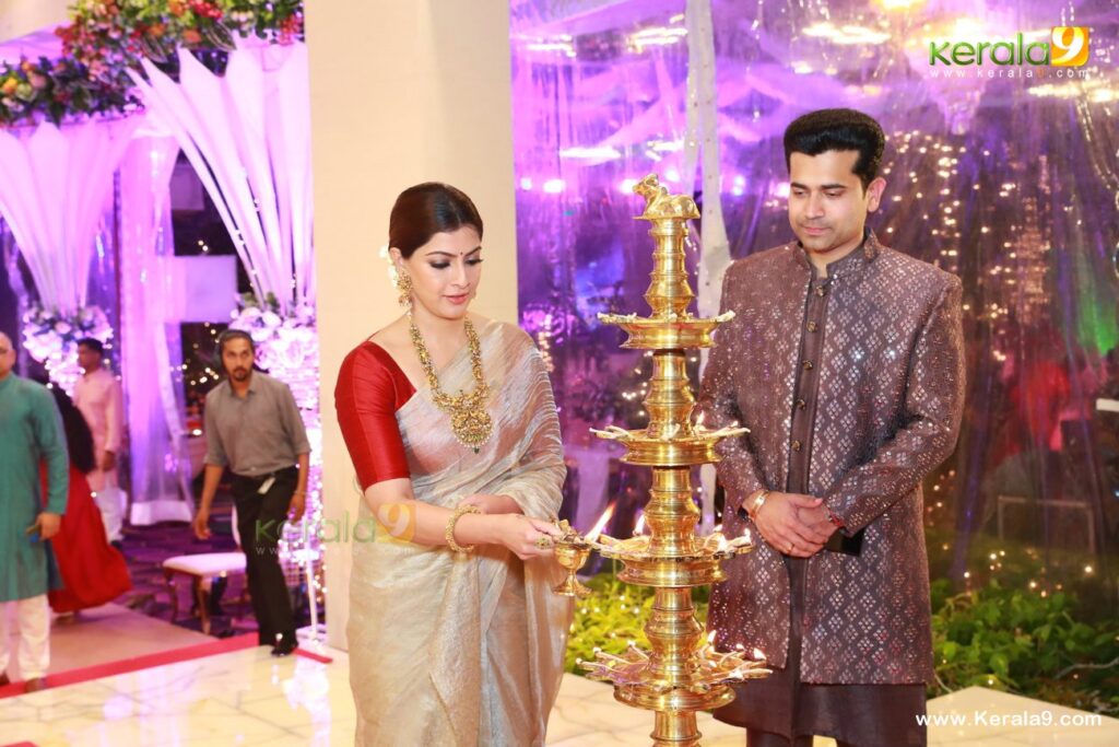 Kalyan Navratri Celebration 2023 Photos: Celebrities Celebrate Kalyan Navratri 2023 in Style 81 Varalakshmi at kalyan navratri celebration 2023 photos 040 1