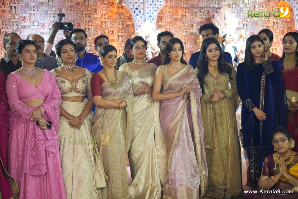 Kalyan Navratri Celebration 2023 Photos: Celebrities Celebrate Kalyan Navratri 2023 in Style 1 actress at kalyan navratri celebration 2023 photos 013