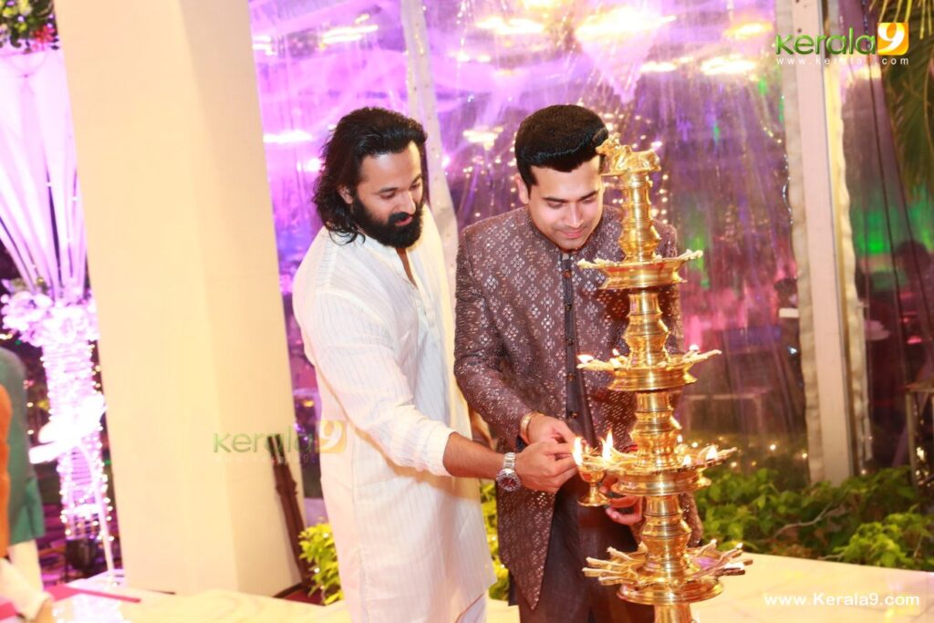 Kalyan Navratri Celebration 2023 Photos: Celebrities Celebrate Kalyan Navratri 2023 in Style 80 unni mukundan at kalyan navratri celebration 2023 photos 025