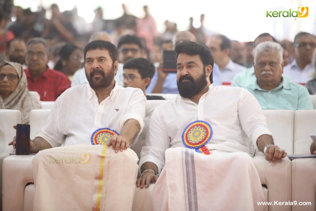 mohanlal and mammootty at keraleeyam 2023 inauguration photos 019