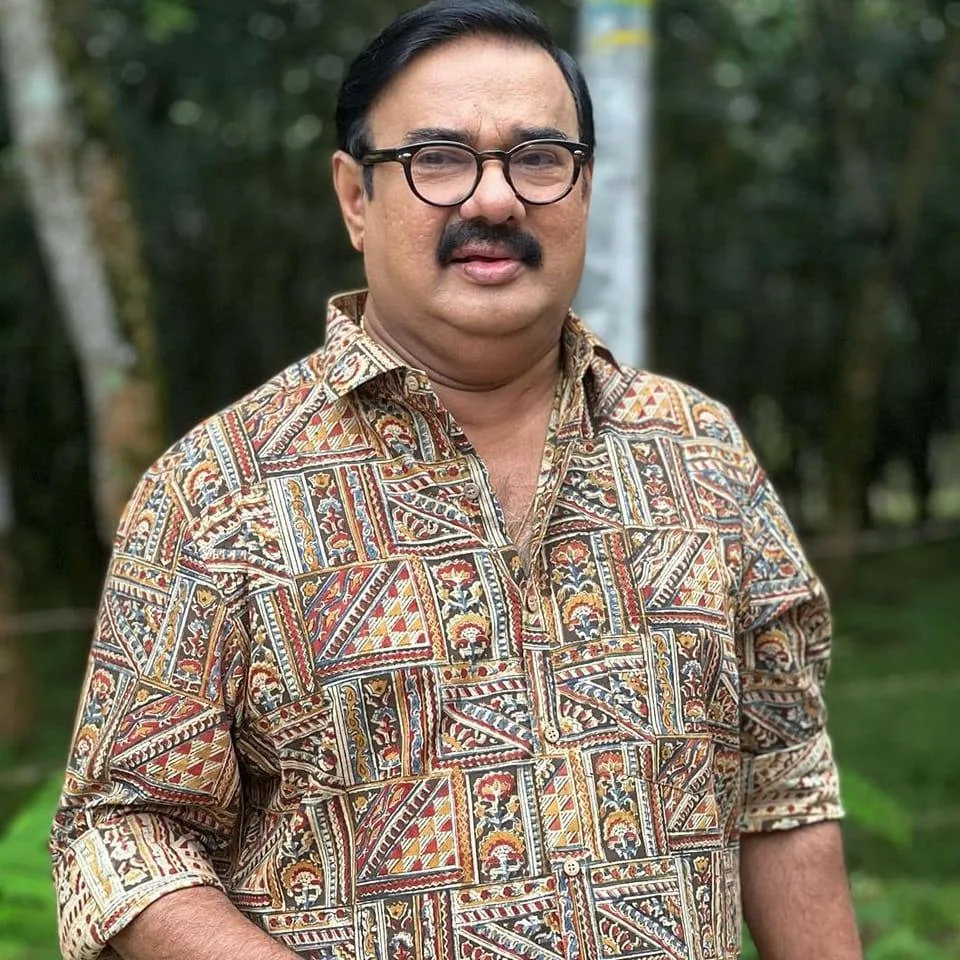 maniyanpilla raju 1 - Kerala9.com maniyanpilla raju