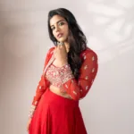 aishwarya rajesh in wine red party wear dress images 001