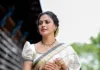 actress anusree in set saree with black lines and blouse makeup ideas photos 004