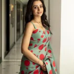 trisha in dot print design saree photos