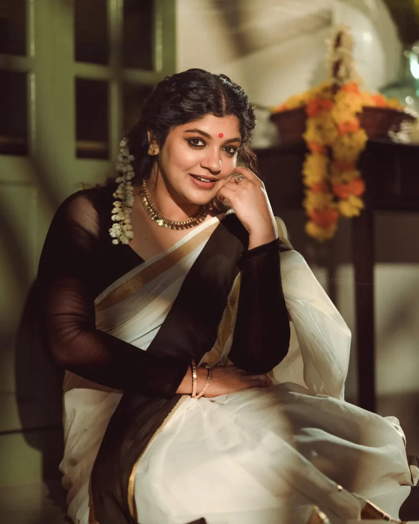 actress aparna balamurali onam 2025 celebration photos 002