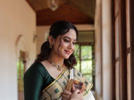 Mia George miya george in kerala saree with simple and traditional style photos
