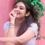actress malavika latest photos