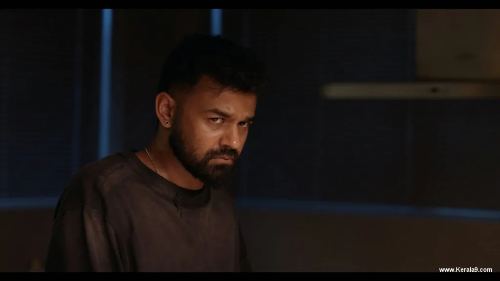 pranav mohanlal dies irae movie HD images 001
