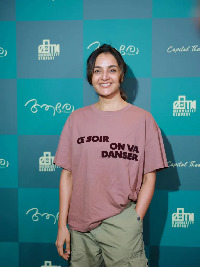 Manju Warrier at Preview Show of Aaro A Short Fiction by Ranjith Photos 005