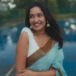 actress anikha new photos in saree simlpe look 002