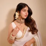 actress malavika c menon viral photoshoot photos 017