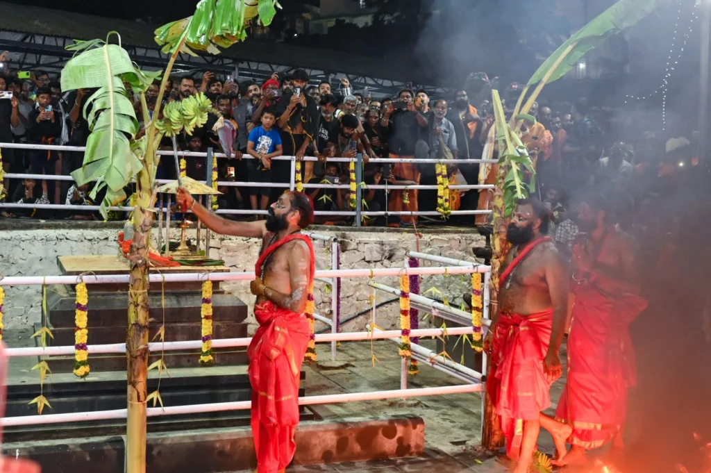 sabarimala guruthi pooja photos