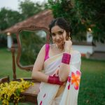 anikha surendran in set saree photos