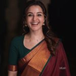 manju warrier in maroon saree with green blouse combination photos-001