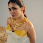 priya varrier latest vishu photoshoot photos-005
