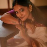 ramya nambeesan stylish photoshoot latest-016