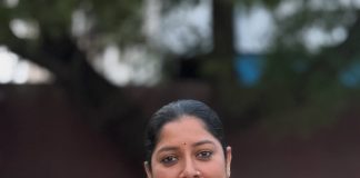Anu Mol actress anumol in brown cotton saree with contrast blouse ideas photos