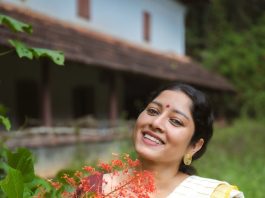 Anu Mol anumol in traditional kerala setsaree with blouse combination pics