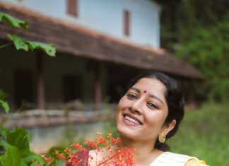 anumol in traditional kerala setsaree with blouse combination pics