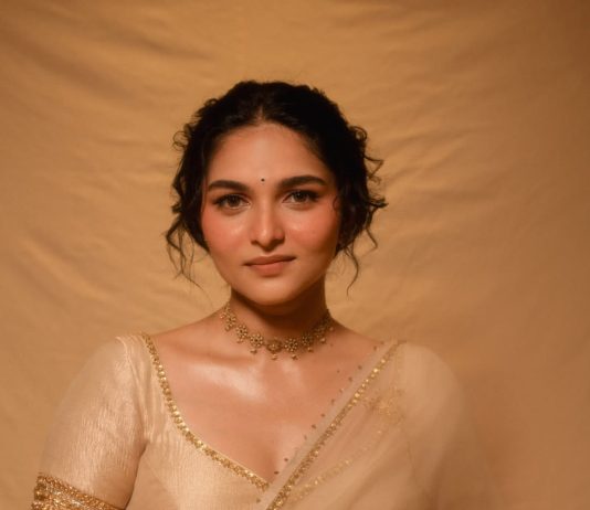 Kayadu Lohar kayadu lohar in elegant lehenga in light colour for function pics