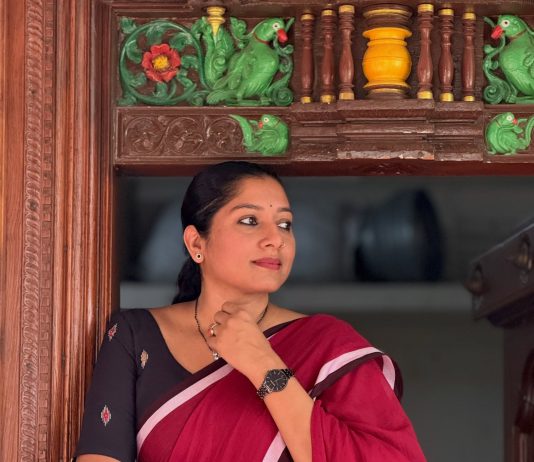 Anu Mol actress anumol wearing trending saree combos photos