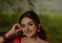 esther anil in kerala saree with simple blouse style ideas photos