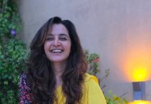 manju warrier in yellow saree with kalamkari blouse pics