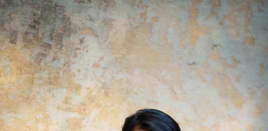 saniya iyappan in saree with matching ornaments trending ideas photos
