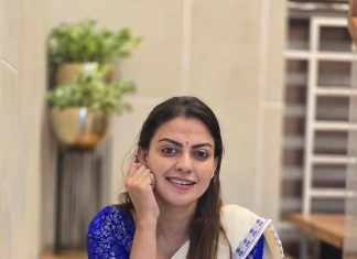 anusree in saree with trending makeup style photos