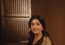 Meera Jasmine meera jasmin in cream colored silk saree featuring a rich contrast dark brown border and pallu photos