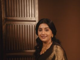 Meera Jasmine meera jasmin in cream colored silk saree featuring a rich contrast dark brown border and pallu photos