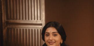 Meera Jasmine meera jasmin in cream colored silk saree featuring a rich contrast dark brown border and pallu photos