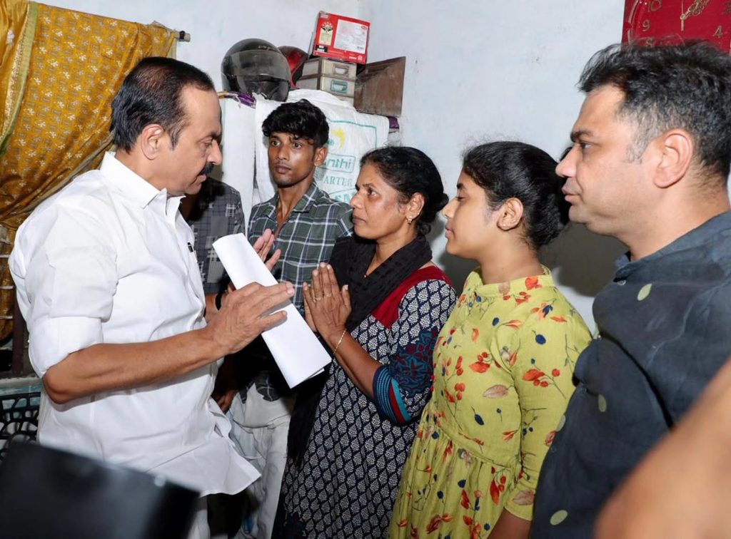 Cheranalloor Road Accident CM VD Satheesan Visits Victims Family