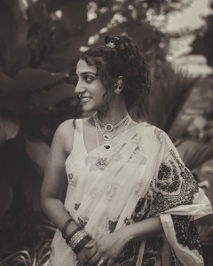 arsha-baiju-in-saree-with-ornaments-look-photos-002