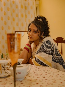 arsha-baiju-in-saree-with-ornaments-look-photos-007