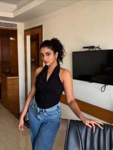 arsha-baiju-in-trending-fashion-outfit-latest-photos-001