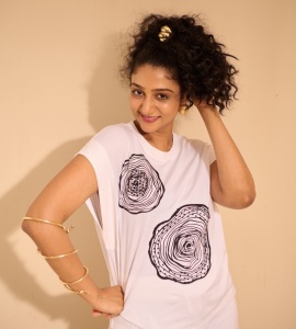 arsha-baiju-in-trending-fashion-outfit-latest-photos-012