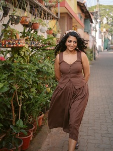 arsha-baiju-in-western-style-outfit-photos-020