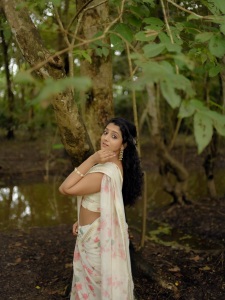 arsha-chandini-baiju-latest-photos-in-saree-outfit-013